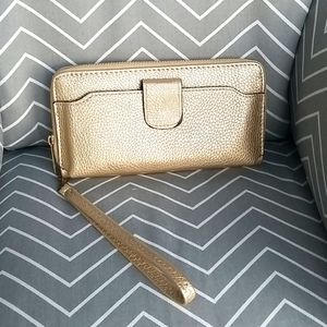 Gold wristlet
